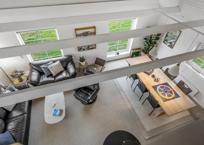 Semesterbostad Amber - 300m From The Sea By Interhome