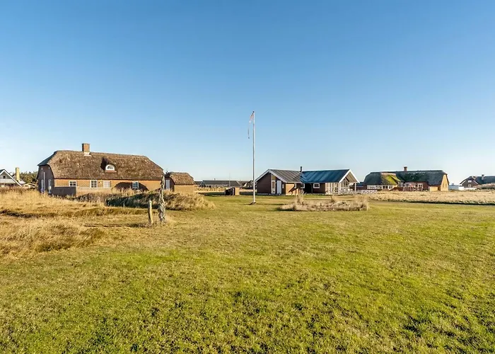 Dom wakacyjny Amber - 300m From The Sea By Interhome
